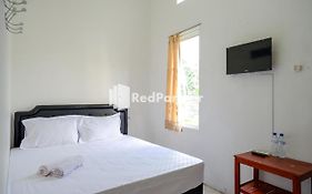 Pringgondani Guest House At Pandanaran Hills Semarang